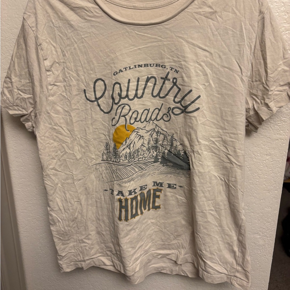 Comfort Colors Country Roads Tee in Cream and Yellow